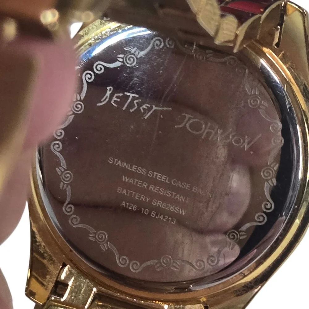 Betsey Johnson Watch GoldTone Crystal Bezel Hearts Battery Works silvertone face